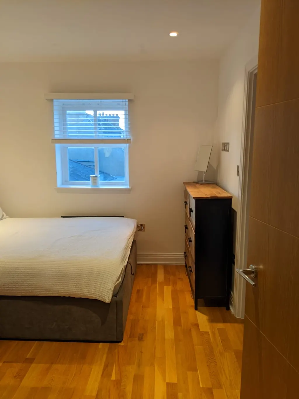 Repainting & redecorating 3