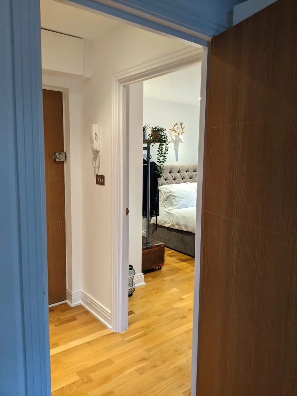 Repainting & redecorating 7